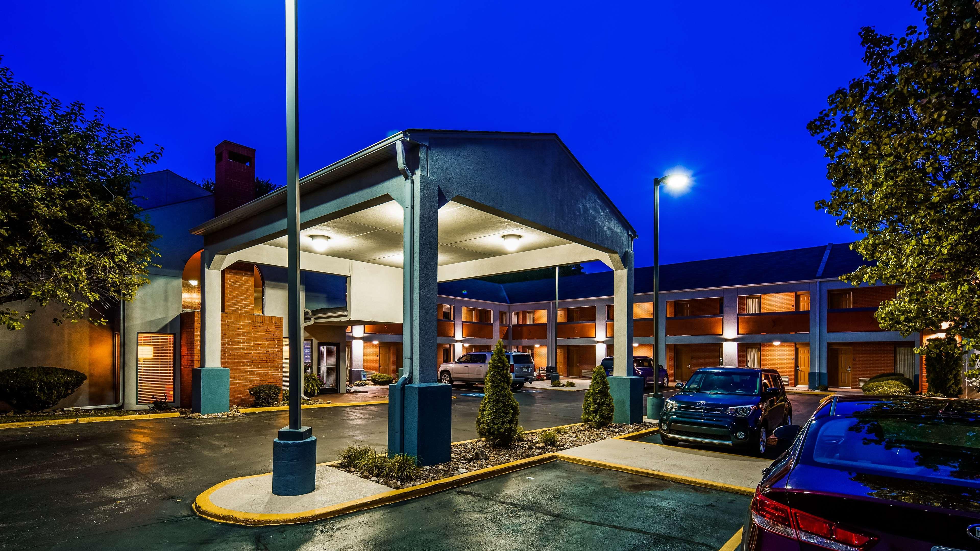 Surestay By Best Western Kansas City Country Inn North Exteriör bild