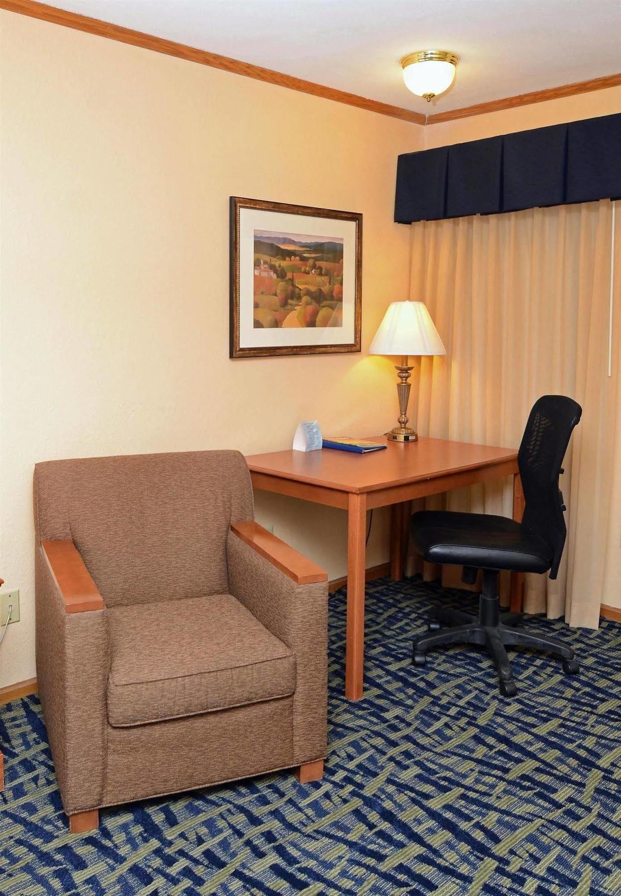 Surestay By Best Western Kansas City Country Inn North Exteriör bild