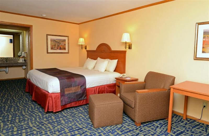 Surestay By Best Western Kansas City Country Inn North Exteriör bild